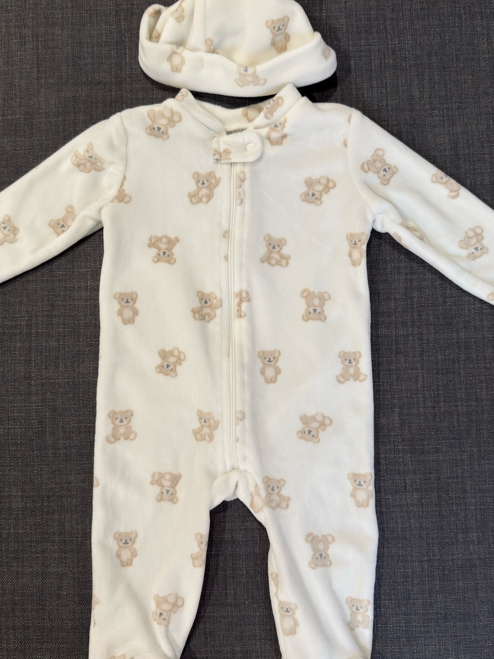 Rabbit Moon Baby Fleece Footed Sleeper & Hat – Size 0–3 Months